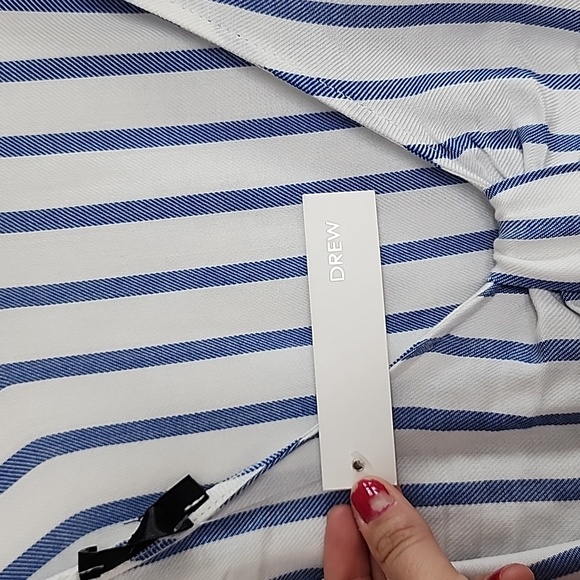 DREW Top with Bowtie Back NWT - Size MEDIUM - Picture 6 of 11